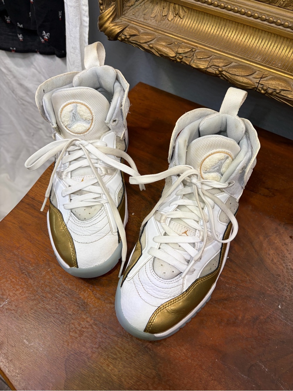 Basketball Jordan Women's White and Gold Athletic Shoes
